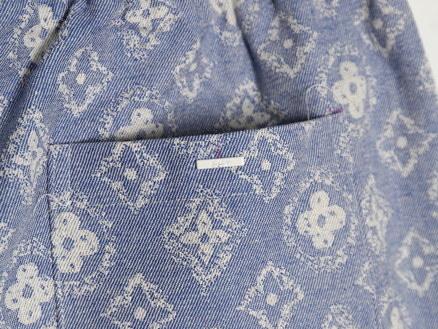 l0*is V*t0n lv shorts