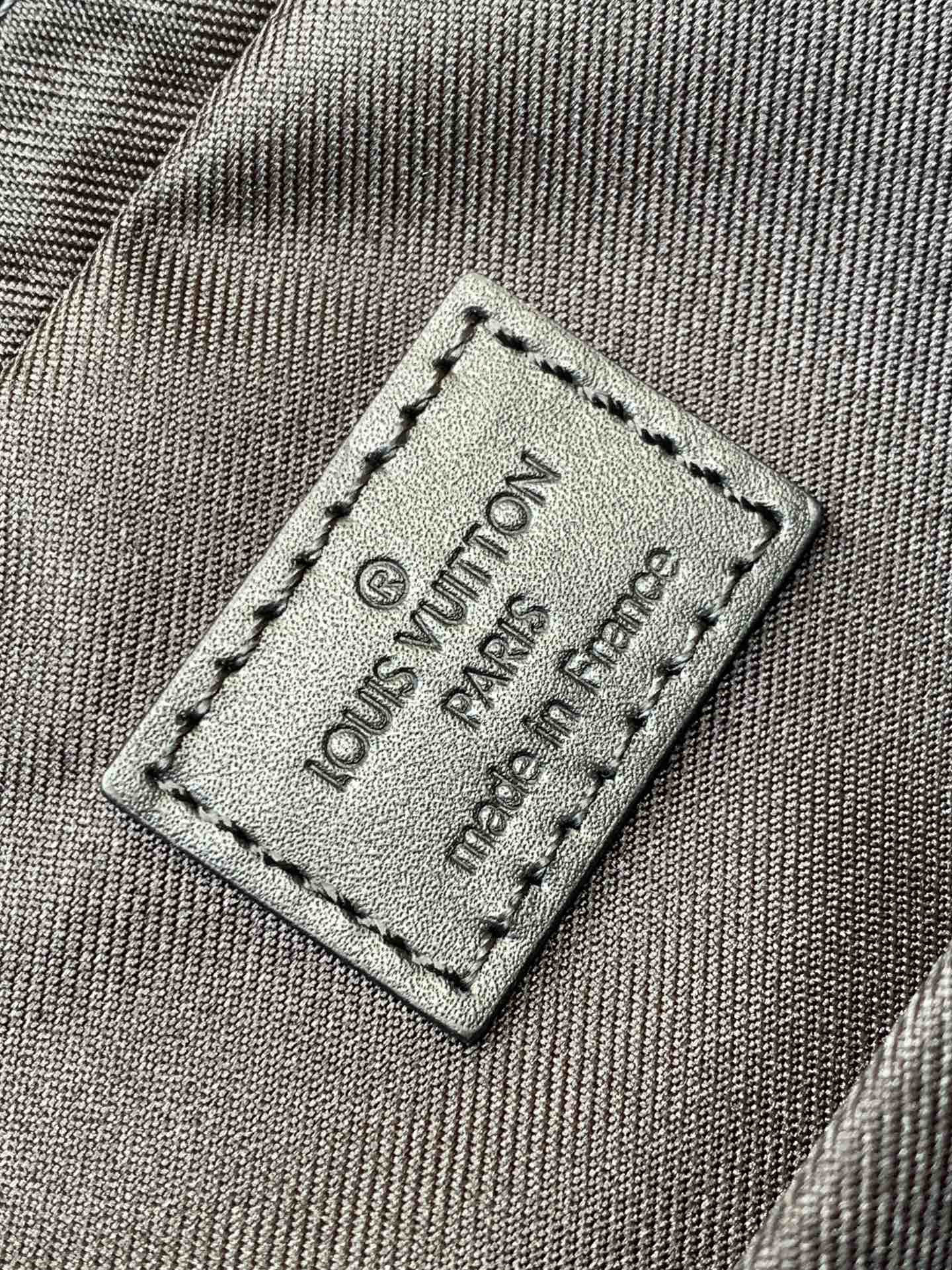 LV  TRIO MESSENGER N40519   25x18.5x7cm