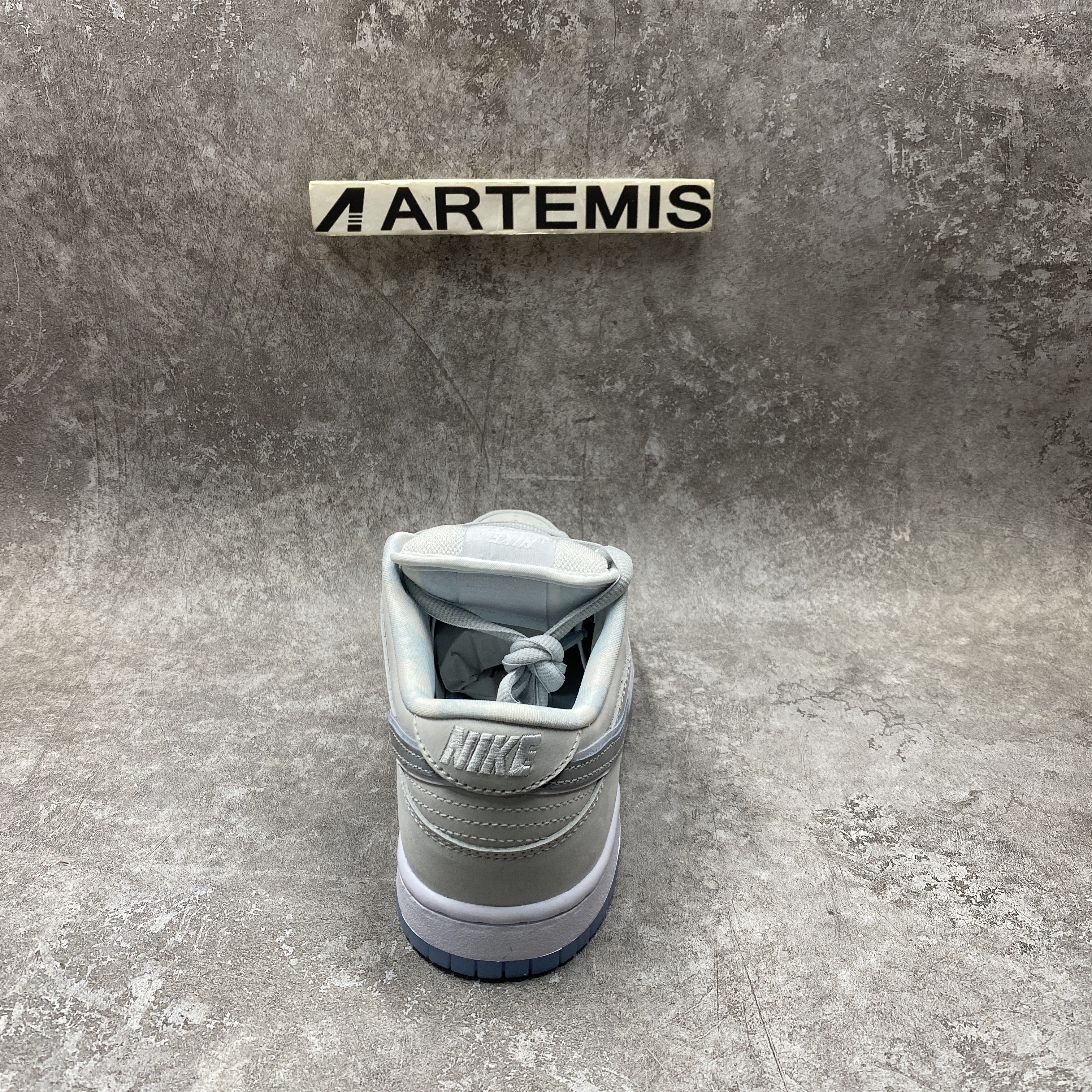 Nike SB Dunk Low White Lobster