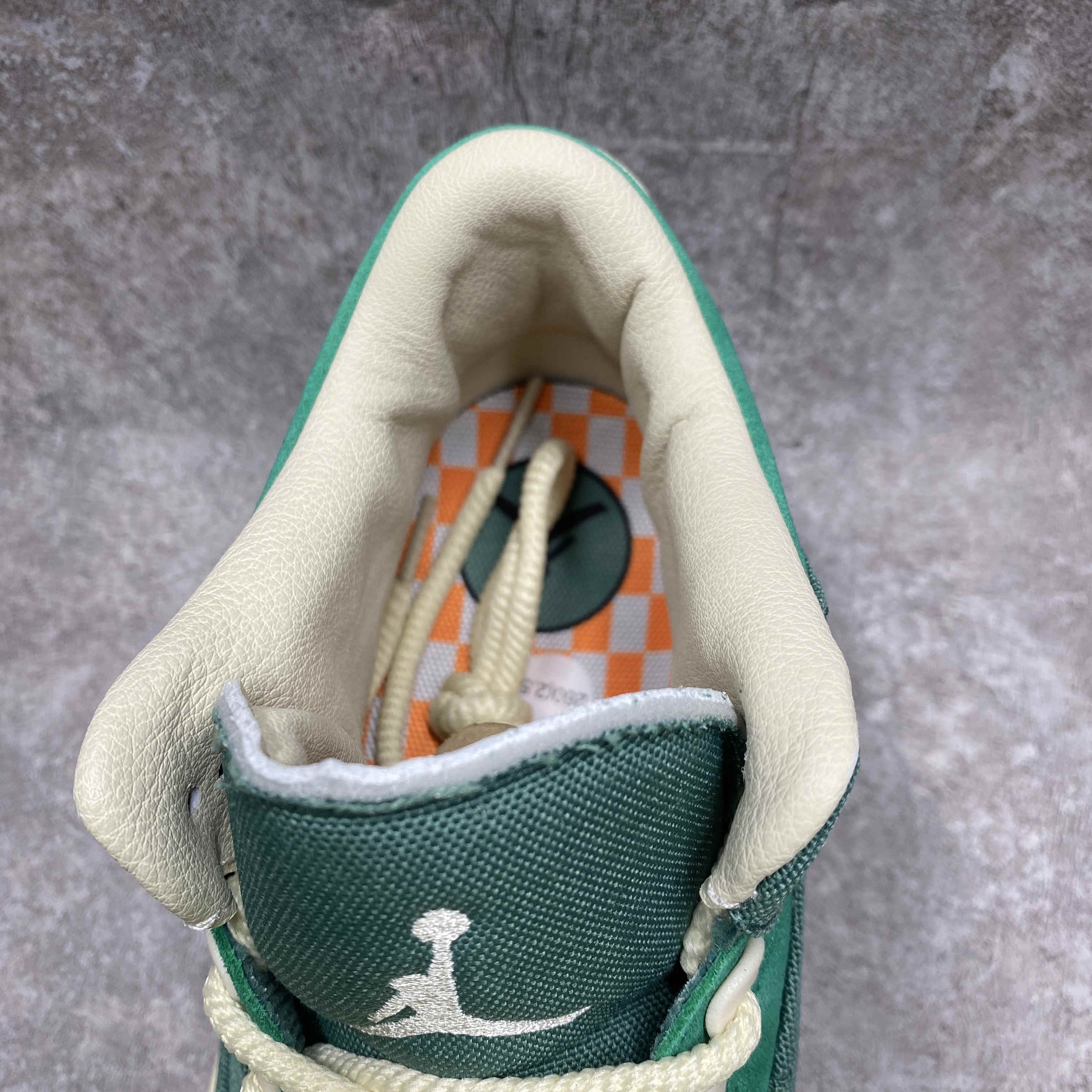 ua nina Ch*el abney x air jordan 3