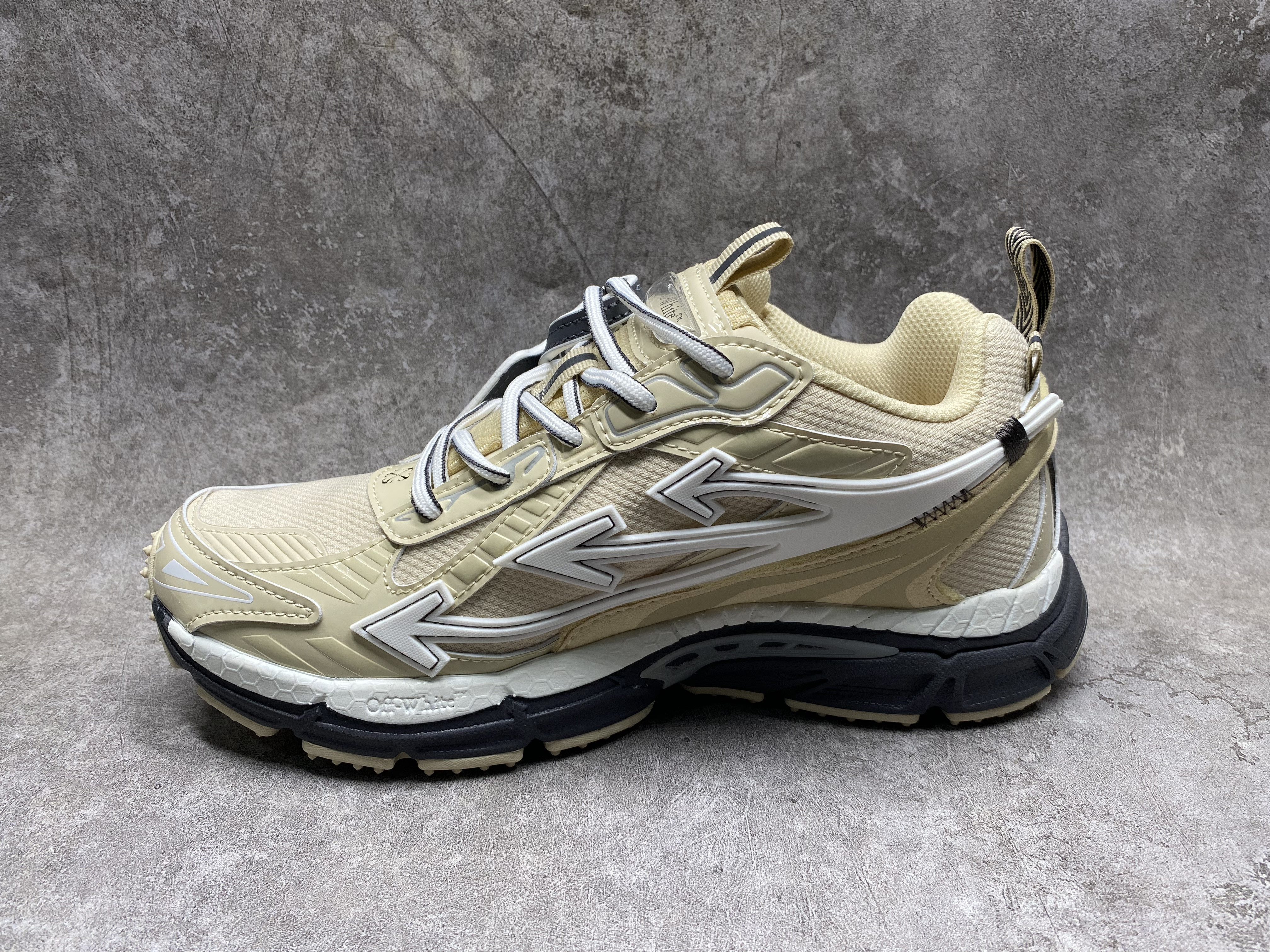 UA Off-White "BE RIGHT BACK"