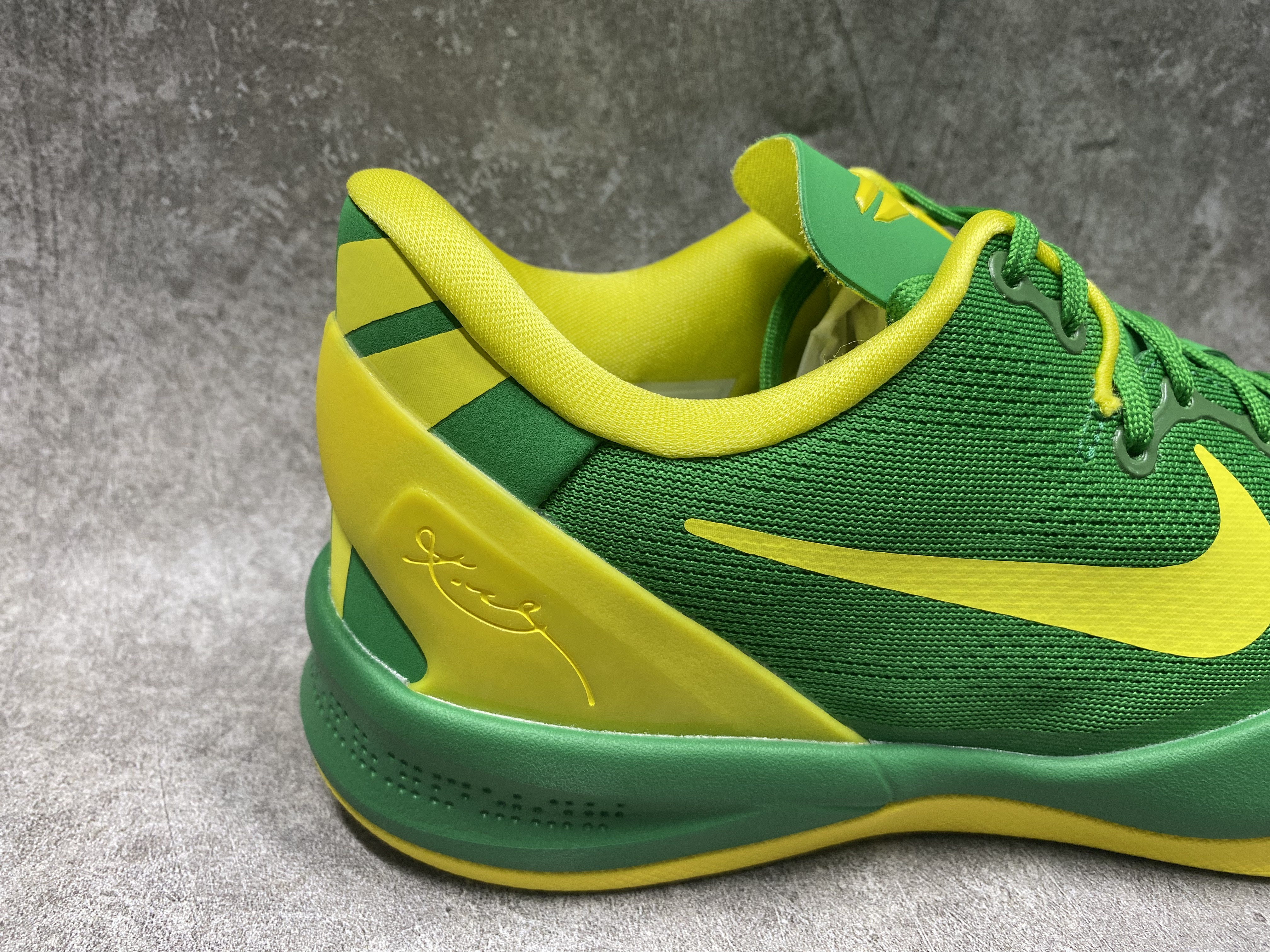 UA Nike Kobe 8 Protro