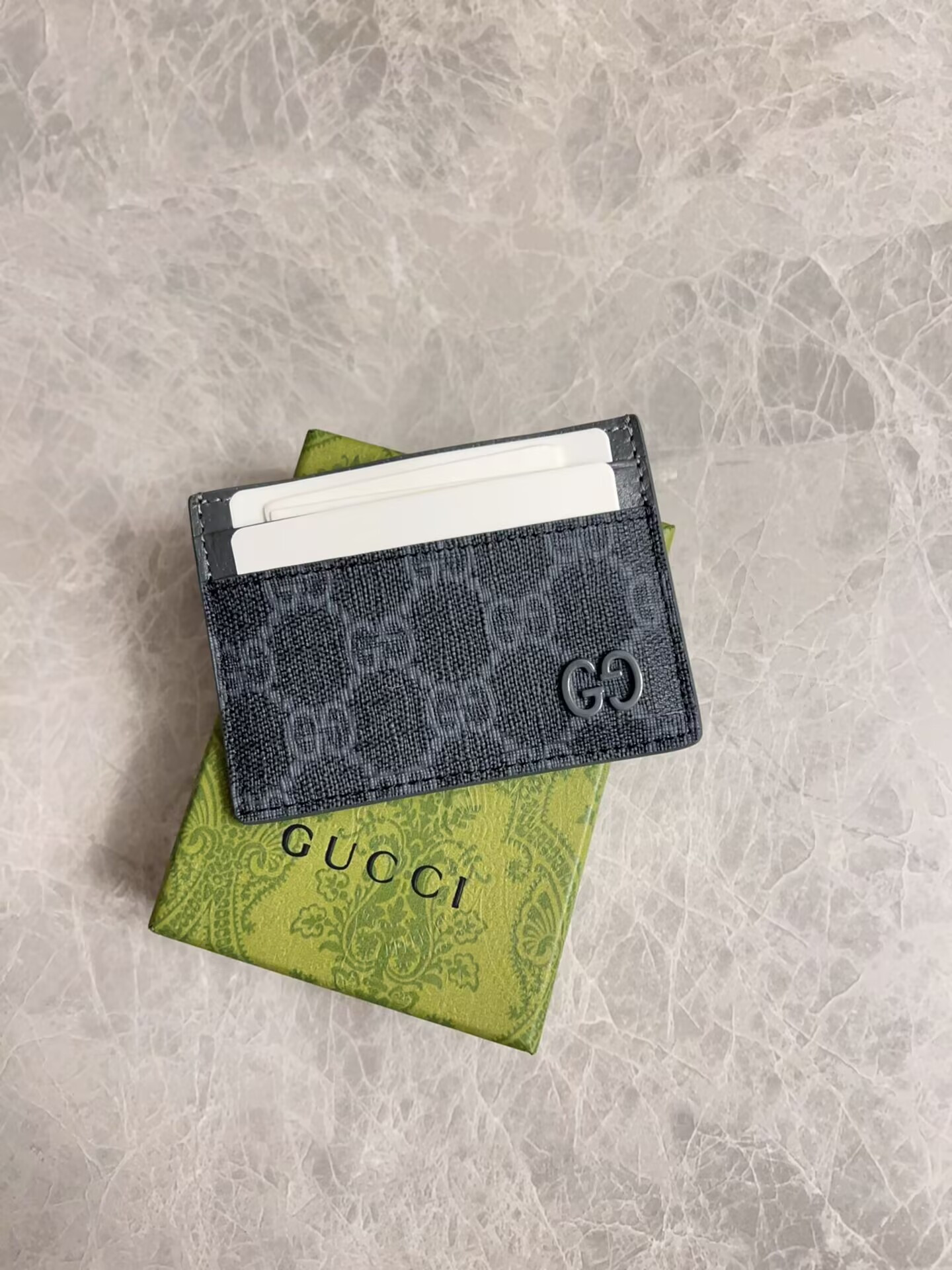G*u*i gg card case wallet