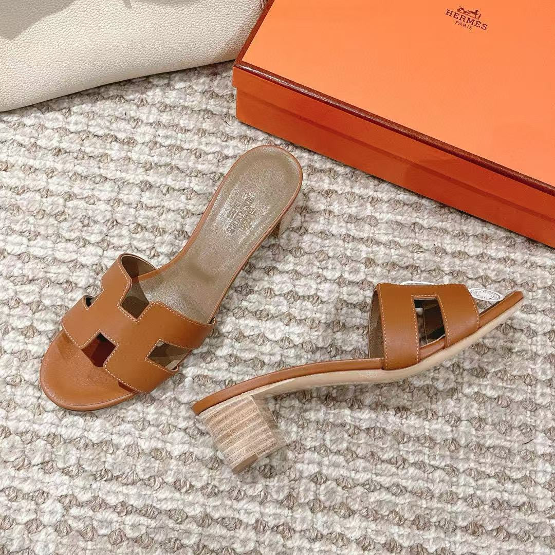 UA Hermès Oasis Sandal
