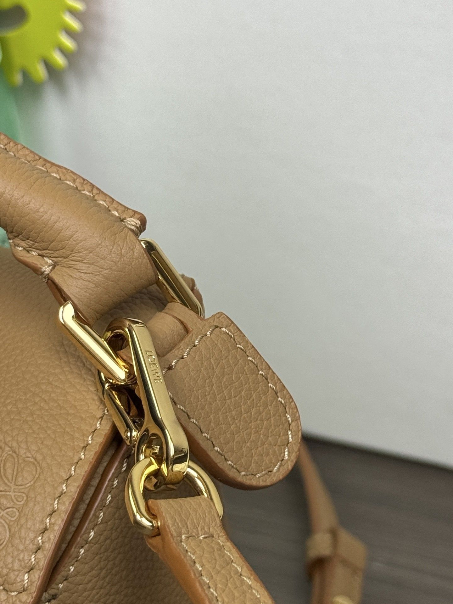 L0ew* mini puzzle edge bag in soft grained calfskin 18x12.5x8cm