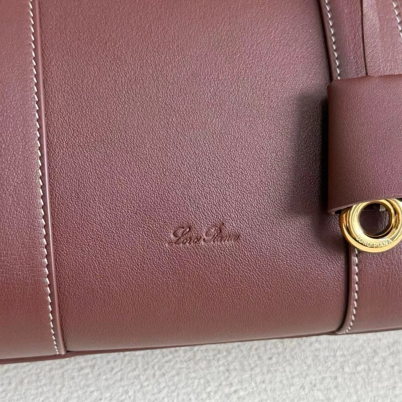 L**o p*ana loom bag l25 smooth calfskin 25x18x12.5cm