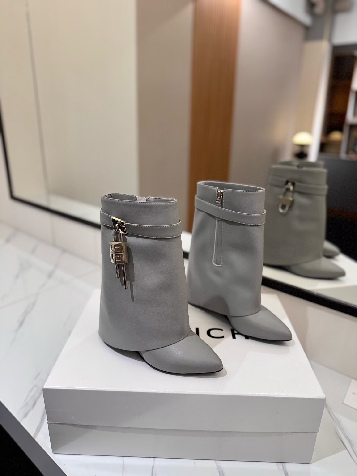 UA Givenchy Boots
