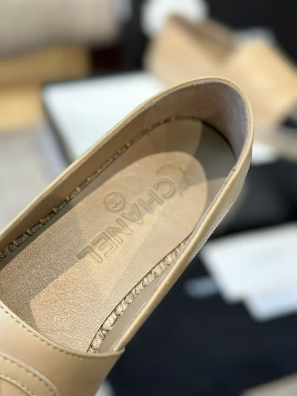 ua Ch*el espadrilles