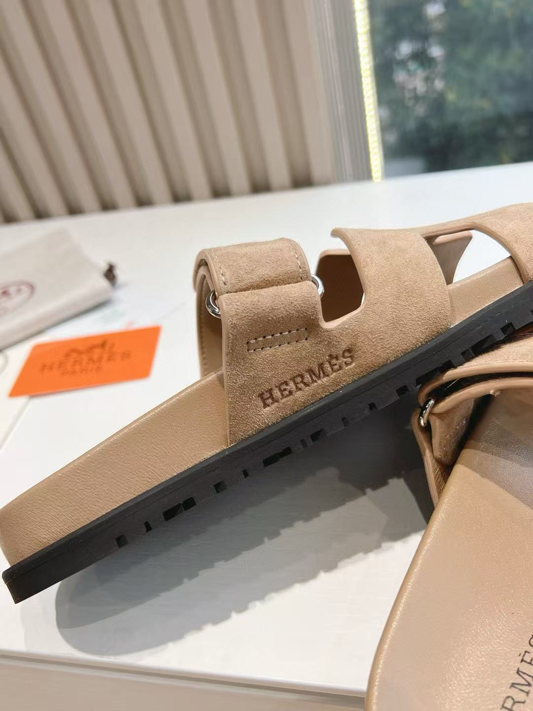 UA Hermès Chypre Sandal