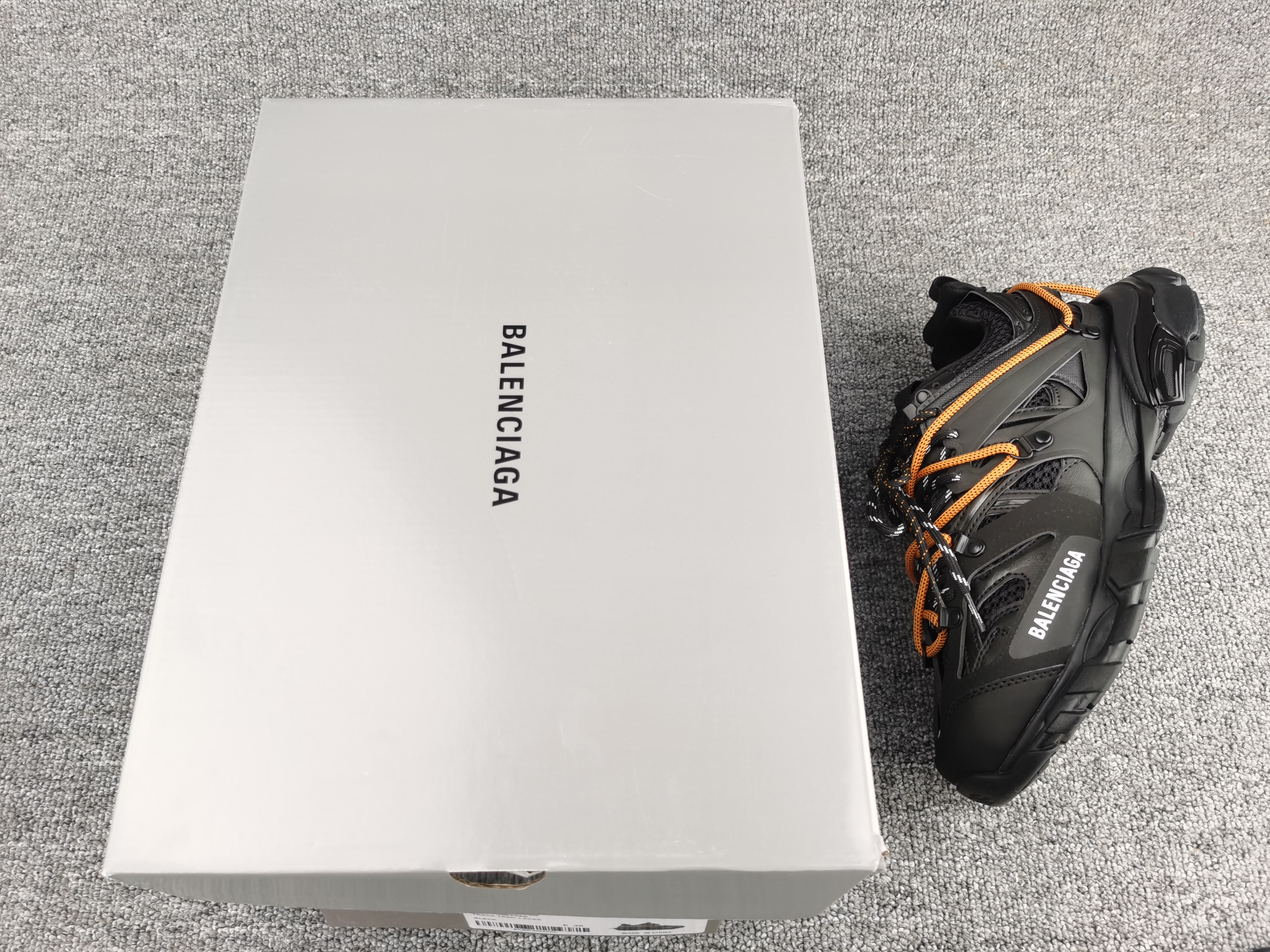UA Balenciga Sneaker