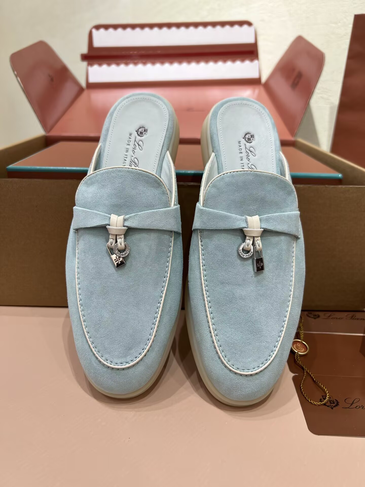 ua L**o p*ana babouche charms walk loafers