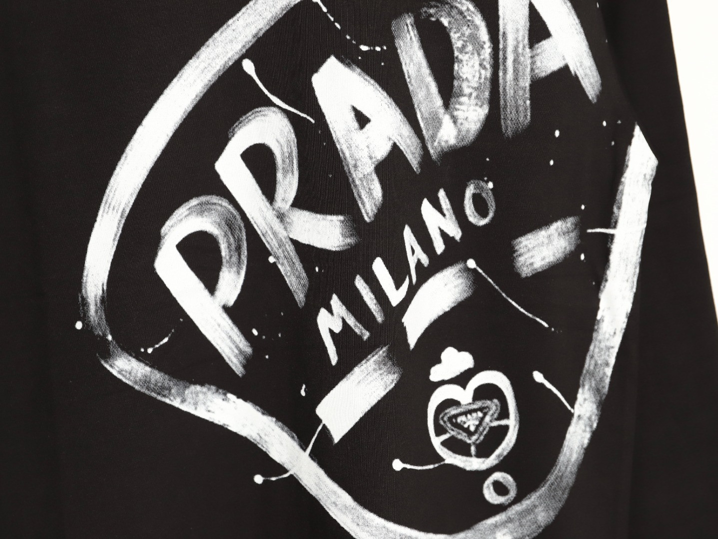 Pra*a 25fw long-sleeved t-shirt