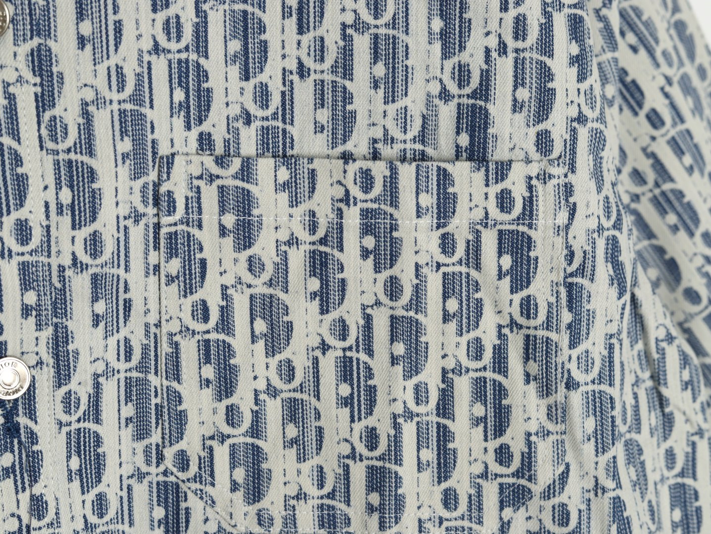 D*or short-sleeved shirts