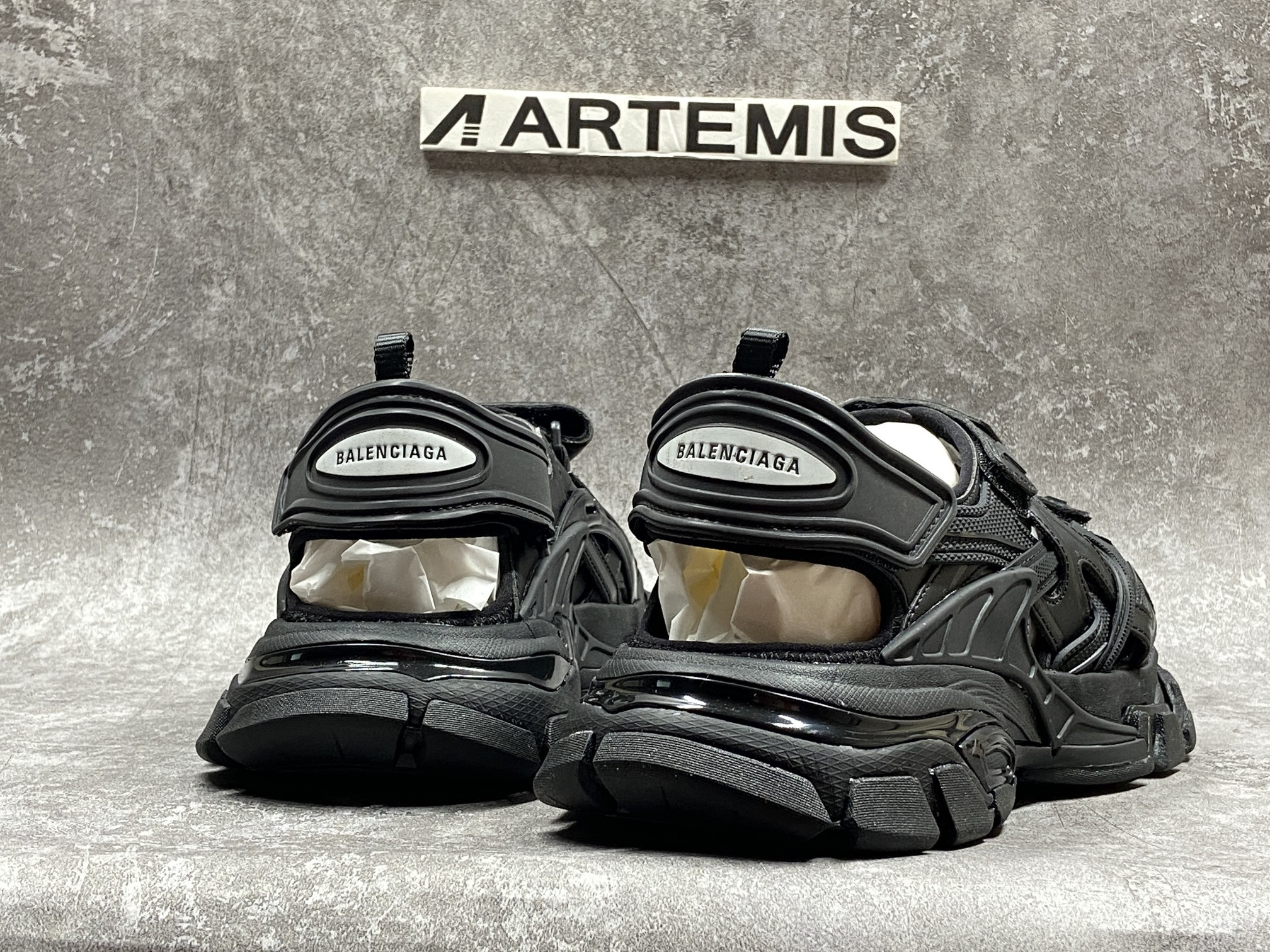 Balenciga Track Sandal Black