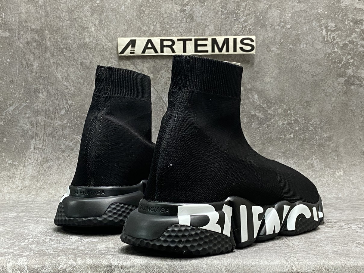 Balenciga Speed Graffiti Trainers Black