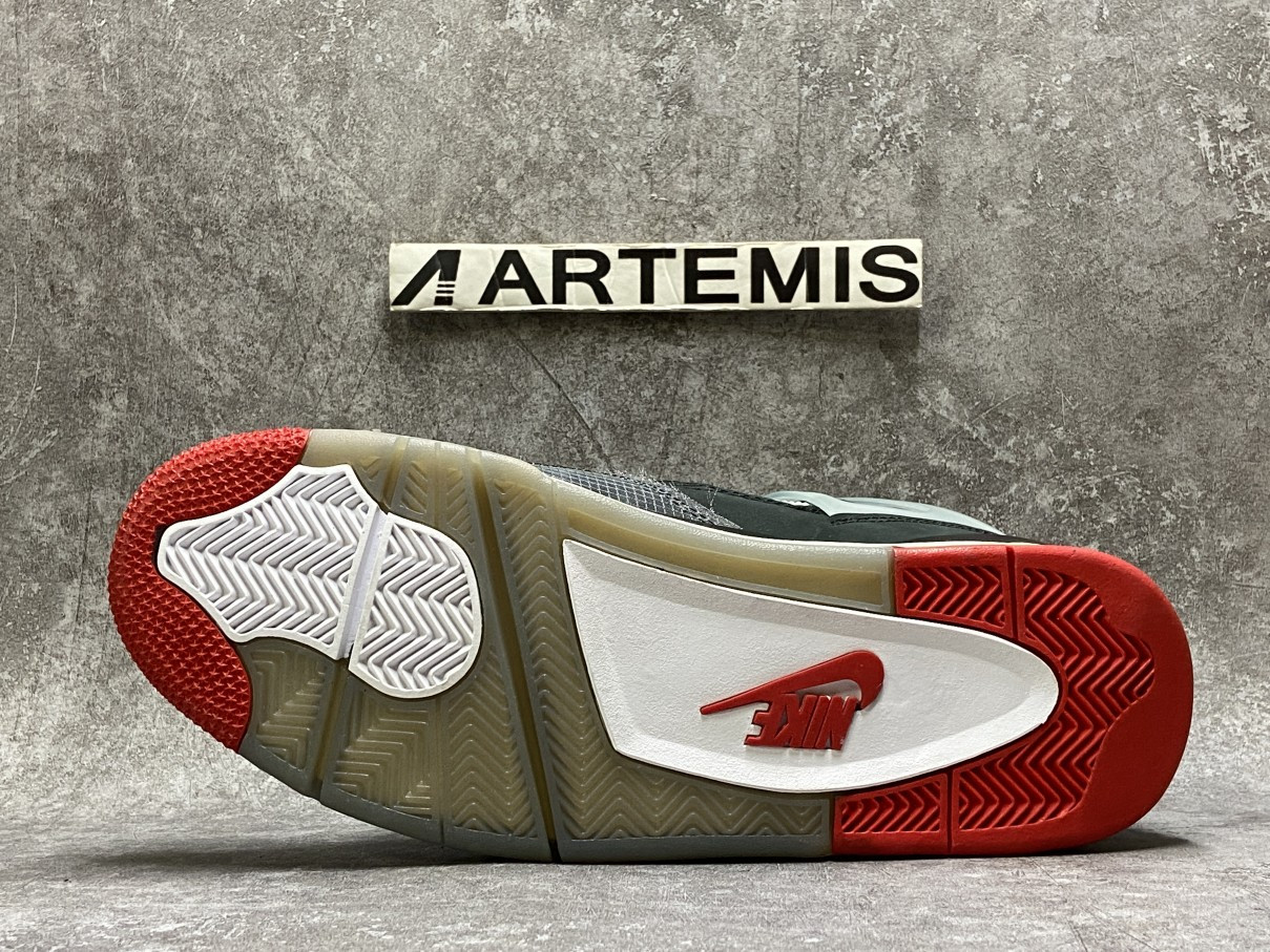 Air Jordan 4 X Off White Bred