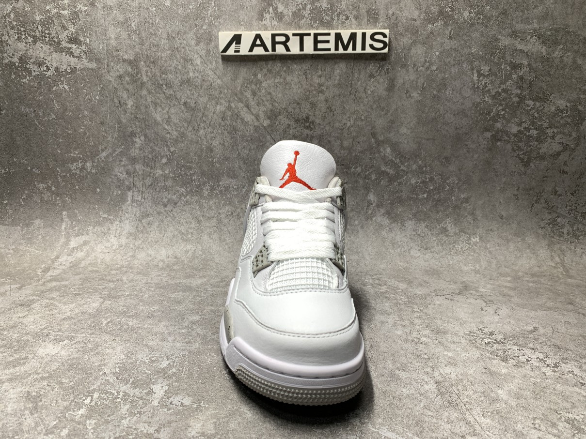 Air Jordan 4 Retro White Oreo