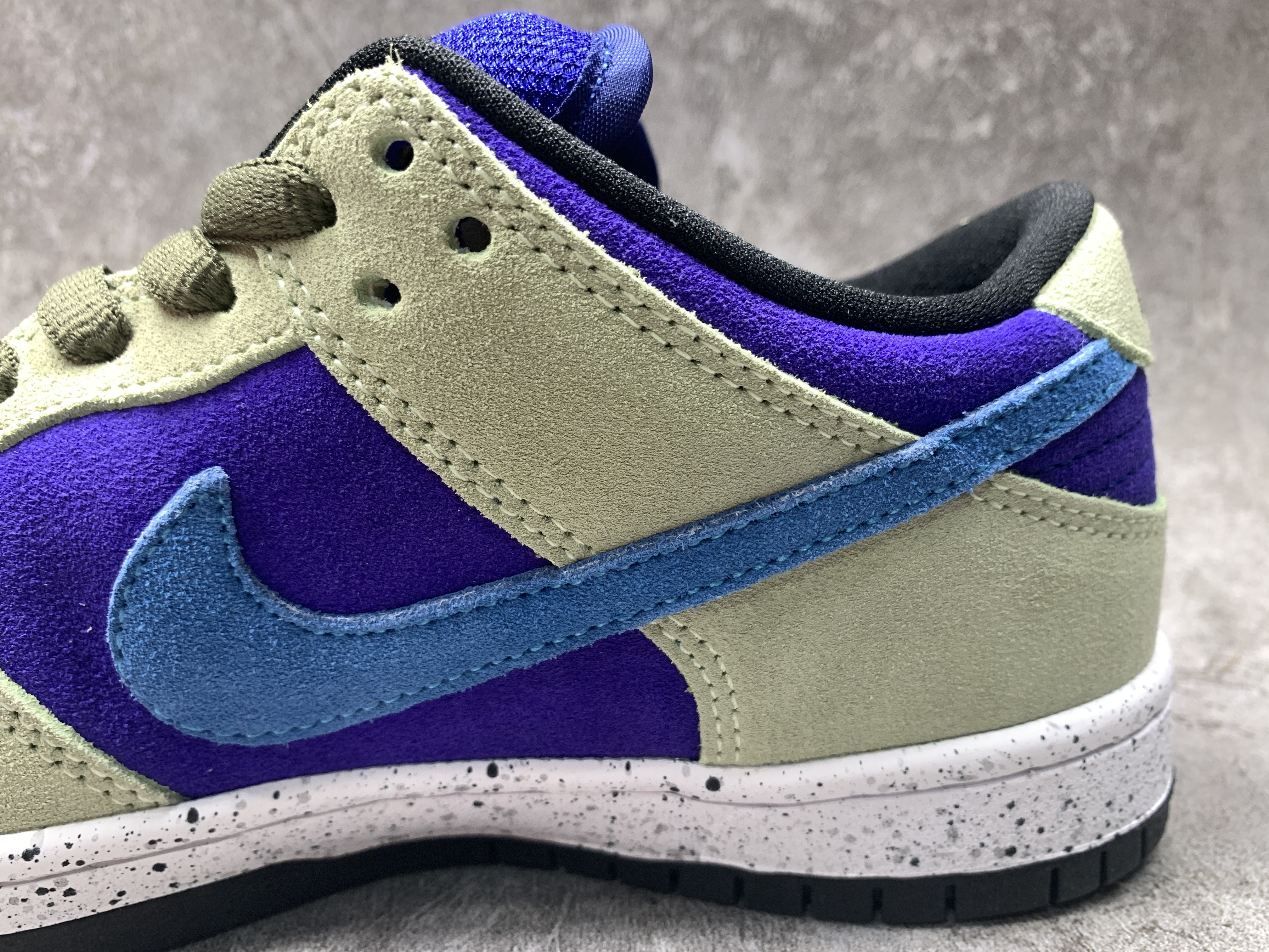 Nike Dunk Low SB Celadon