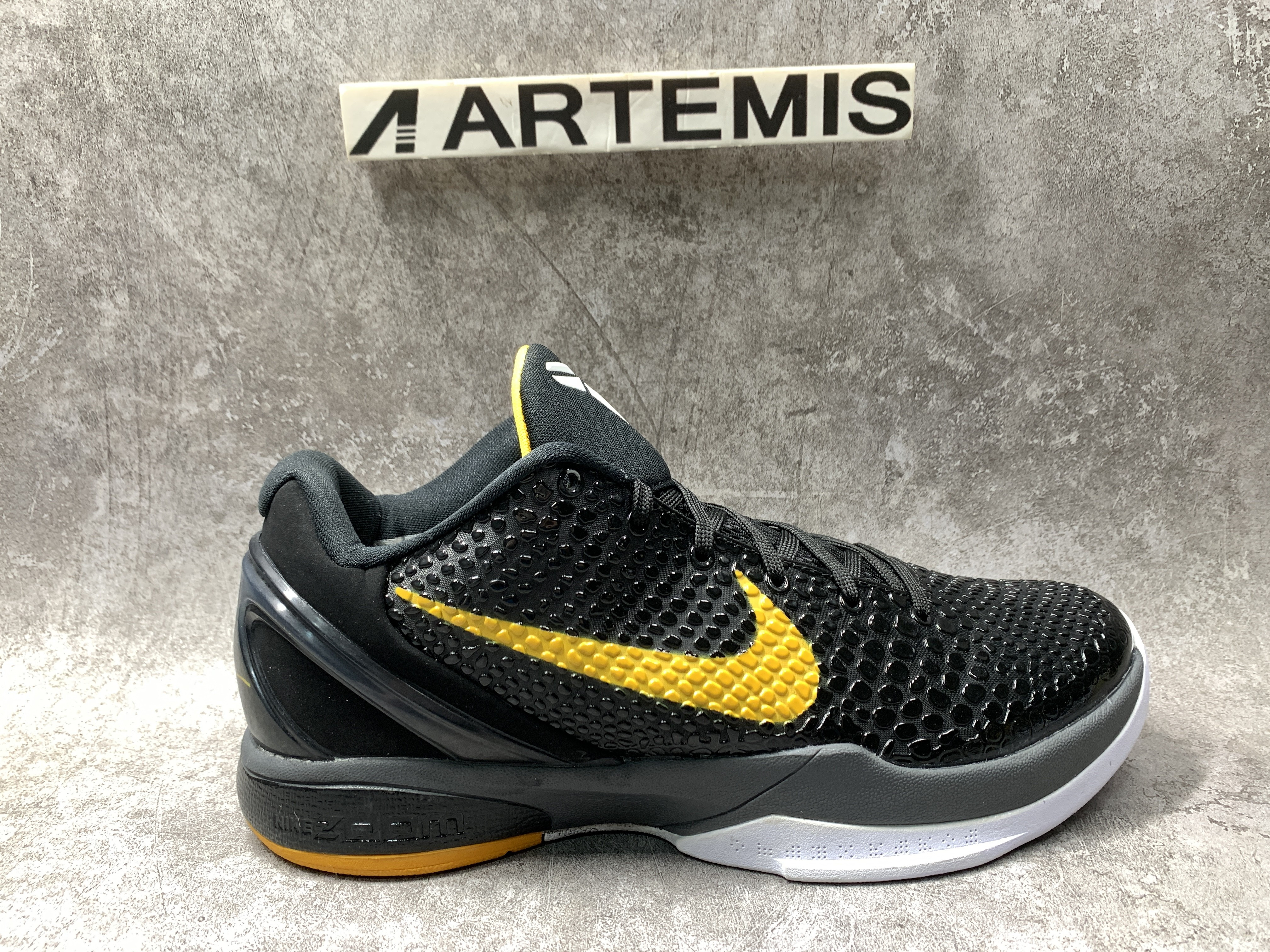 Nike Zoom Kobe 6 Black Del Sol