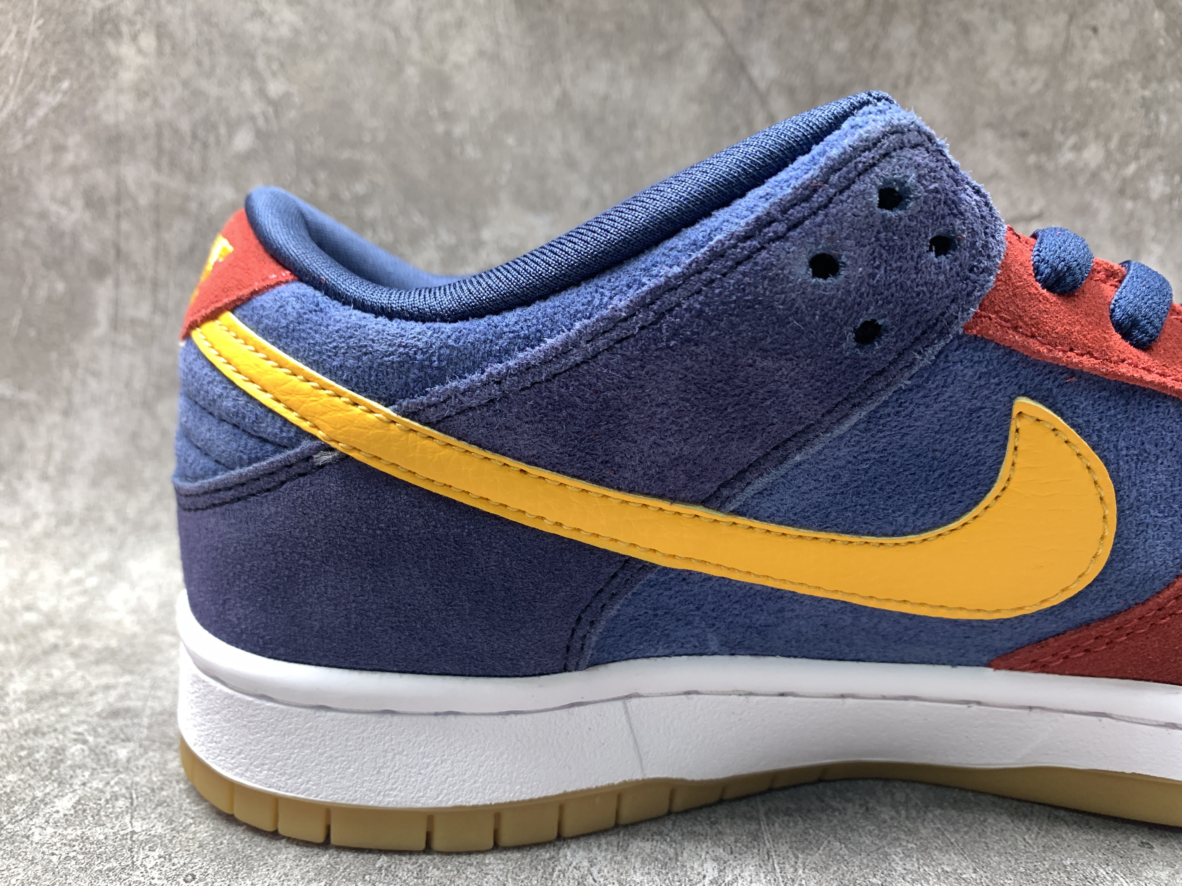 Nike SB Dunk Low Barcelona