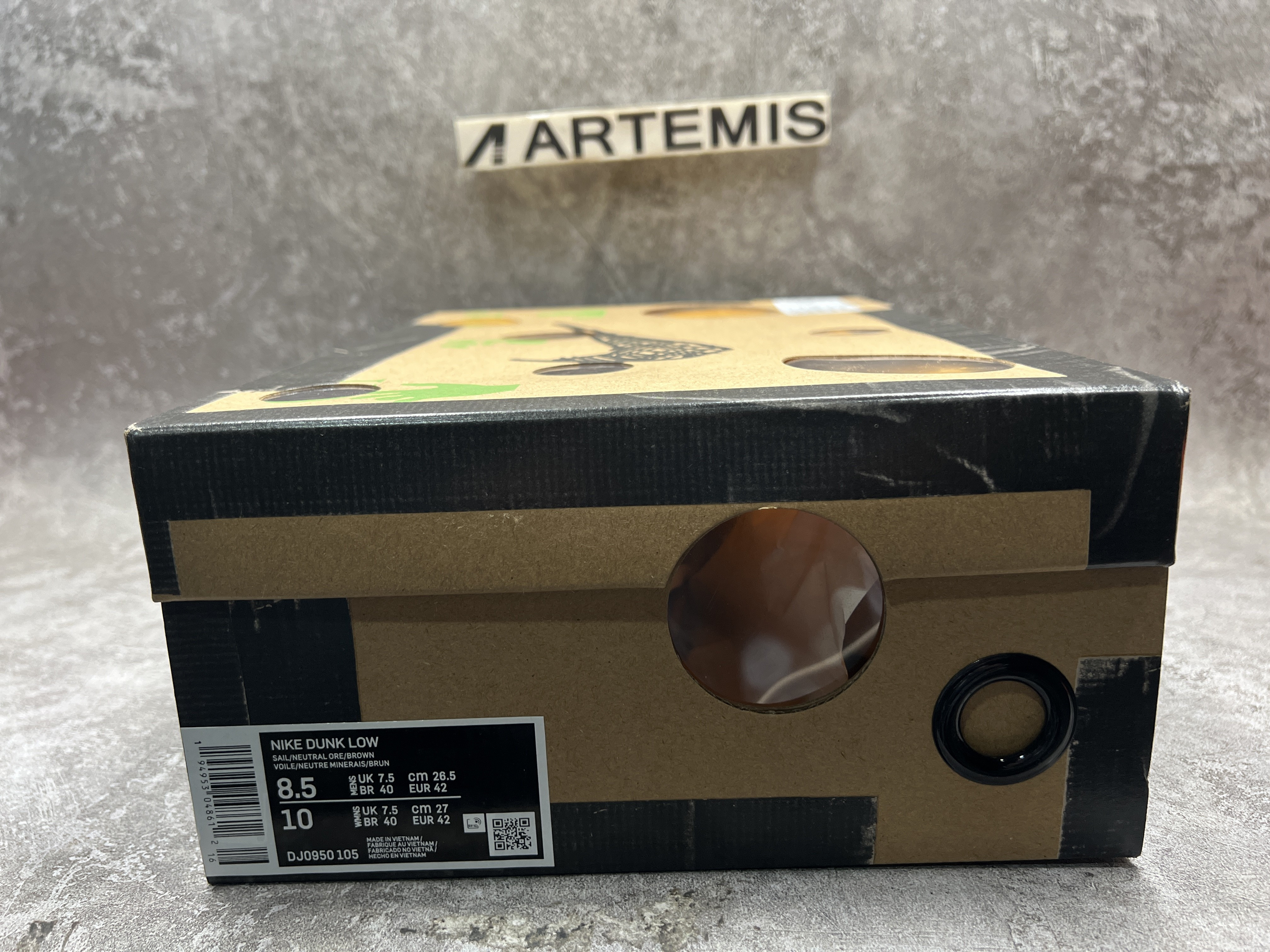 Off-White x Dunk Low Lot 37 of 50