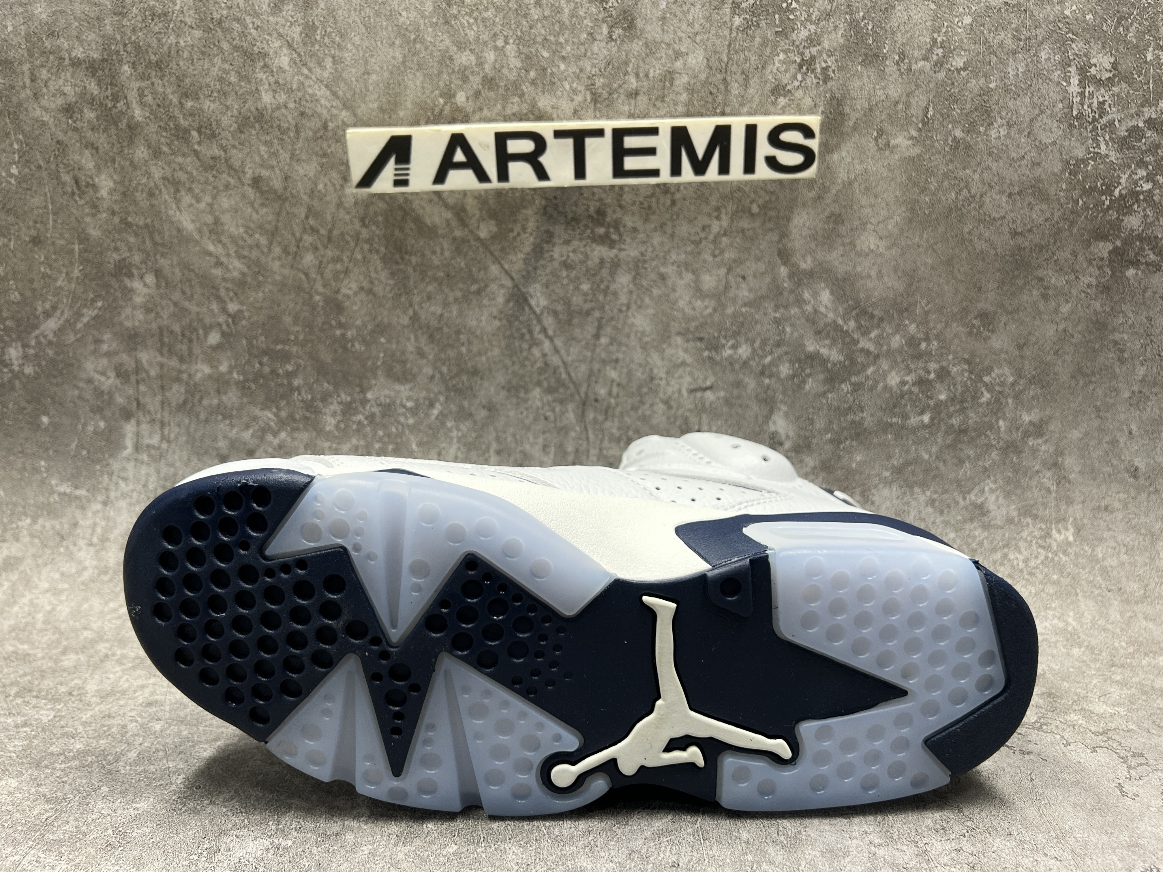 Air Jordan 6 Retro Midnight Navy