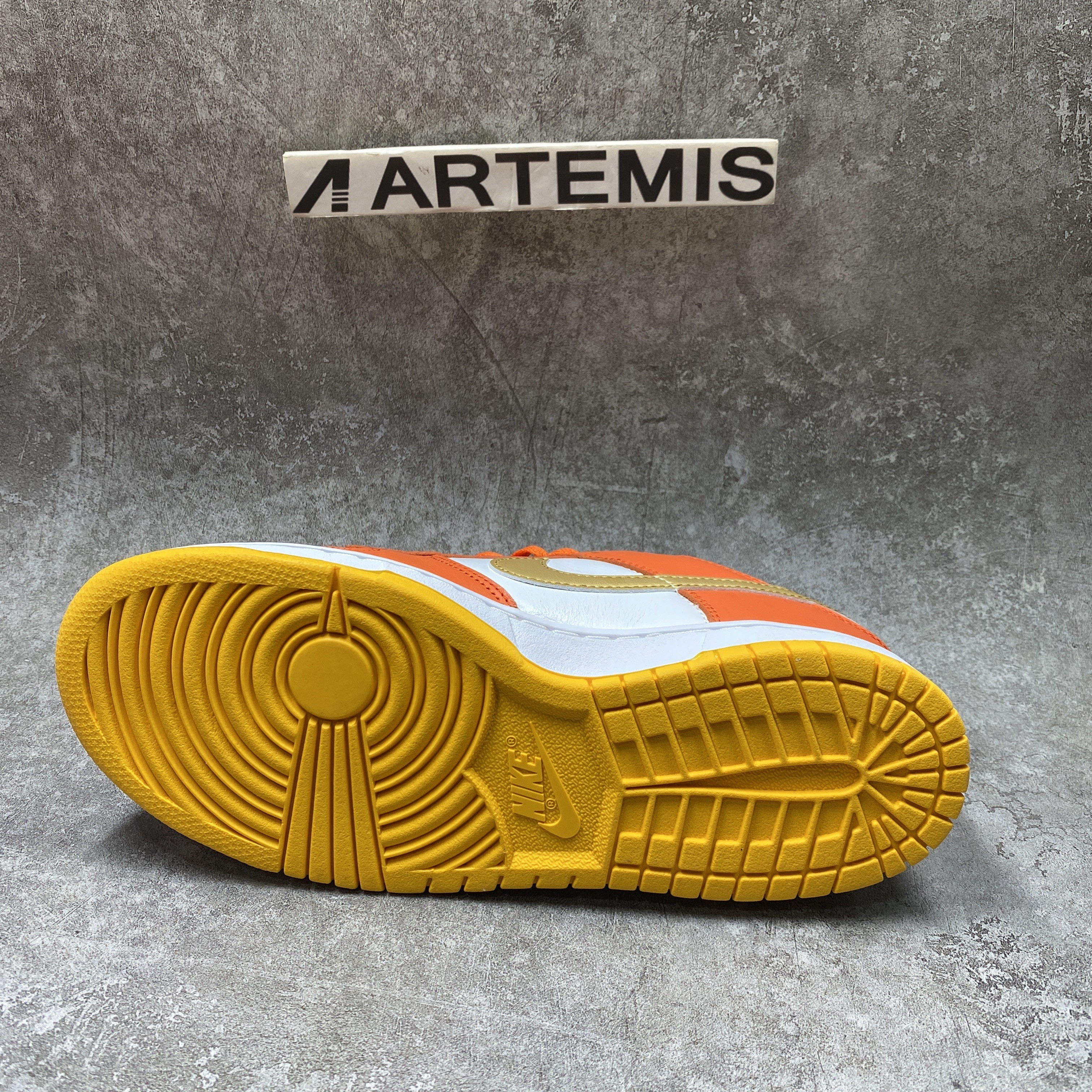 Nike Dunk Low University Gold