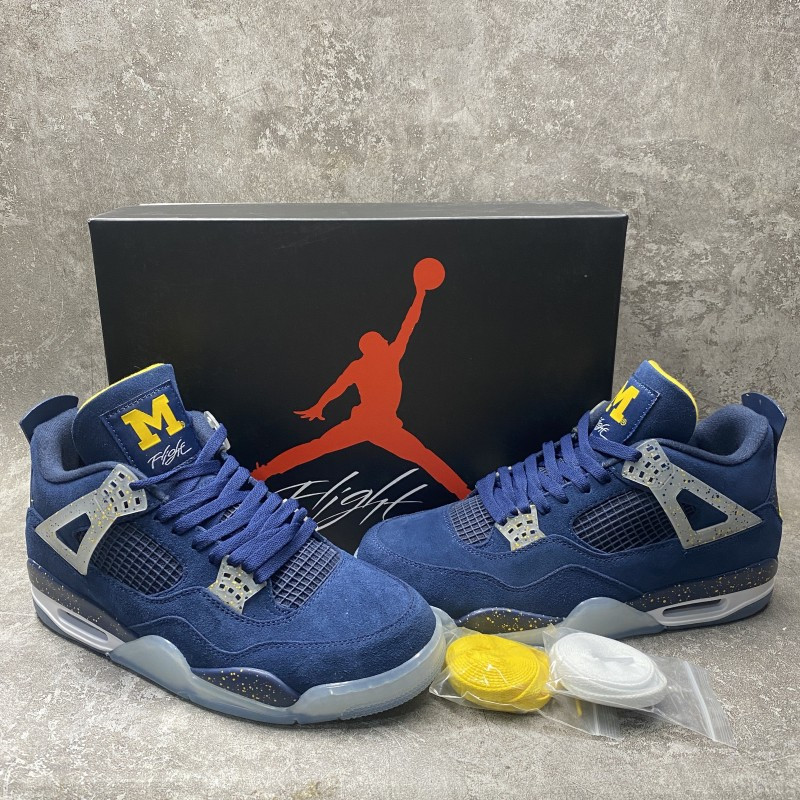 Air Jordan 4 Retro Michigan