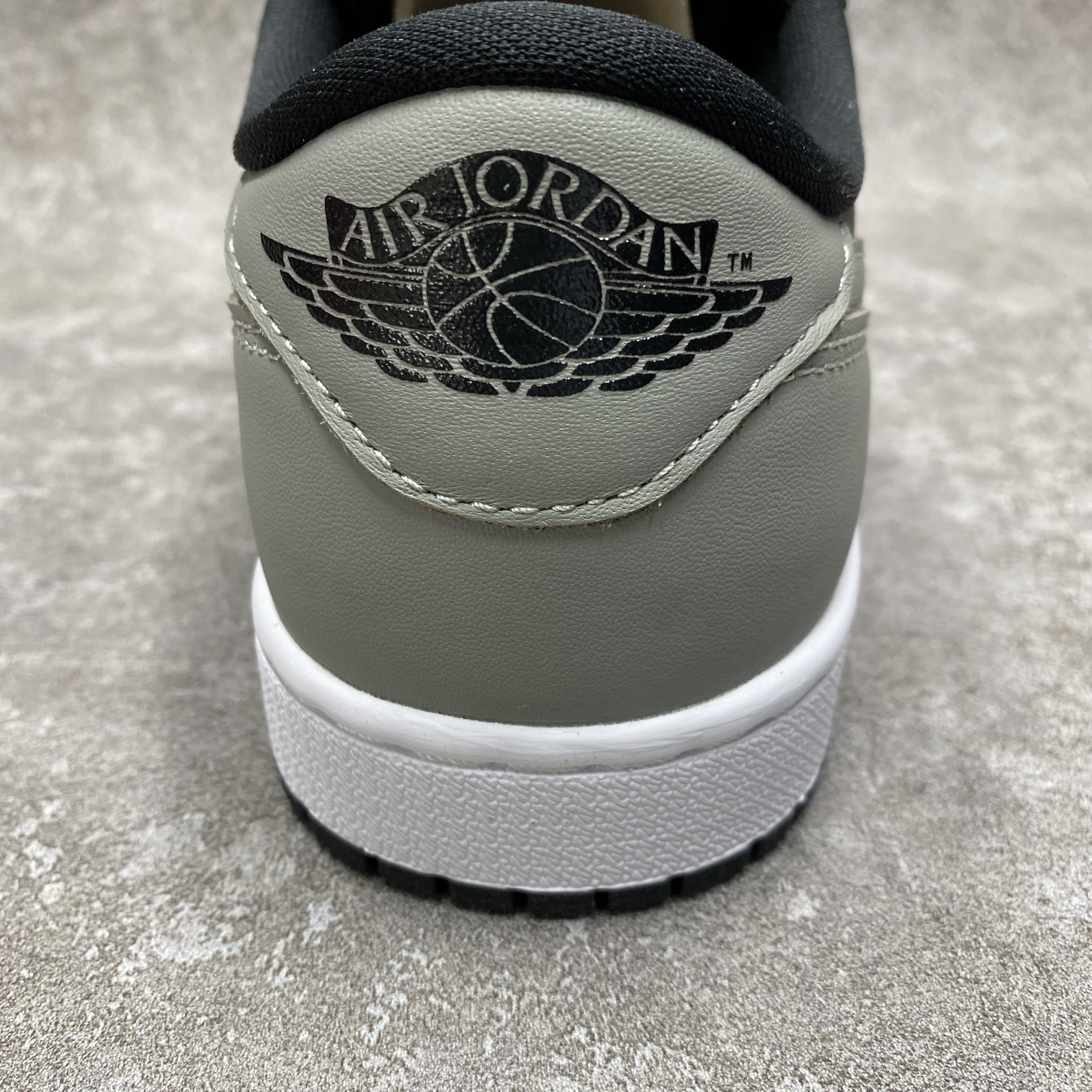 Air Jordan 1 Retro Low Og