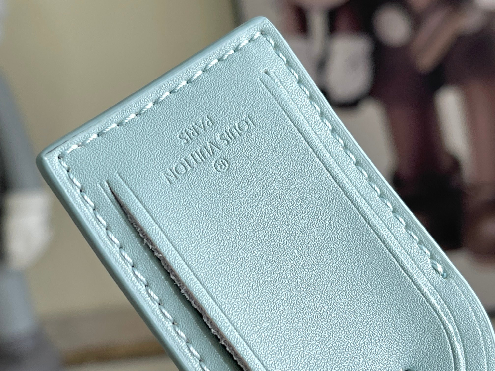 l0*is V*t0n keepall bandoulière 50 m22570