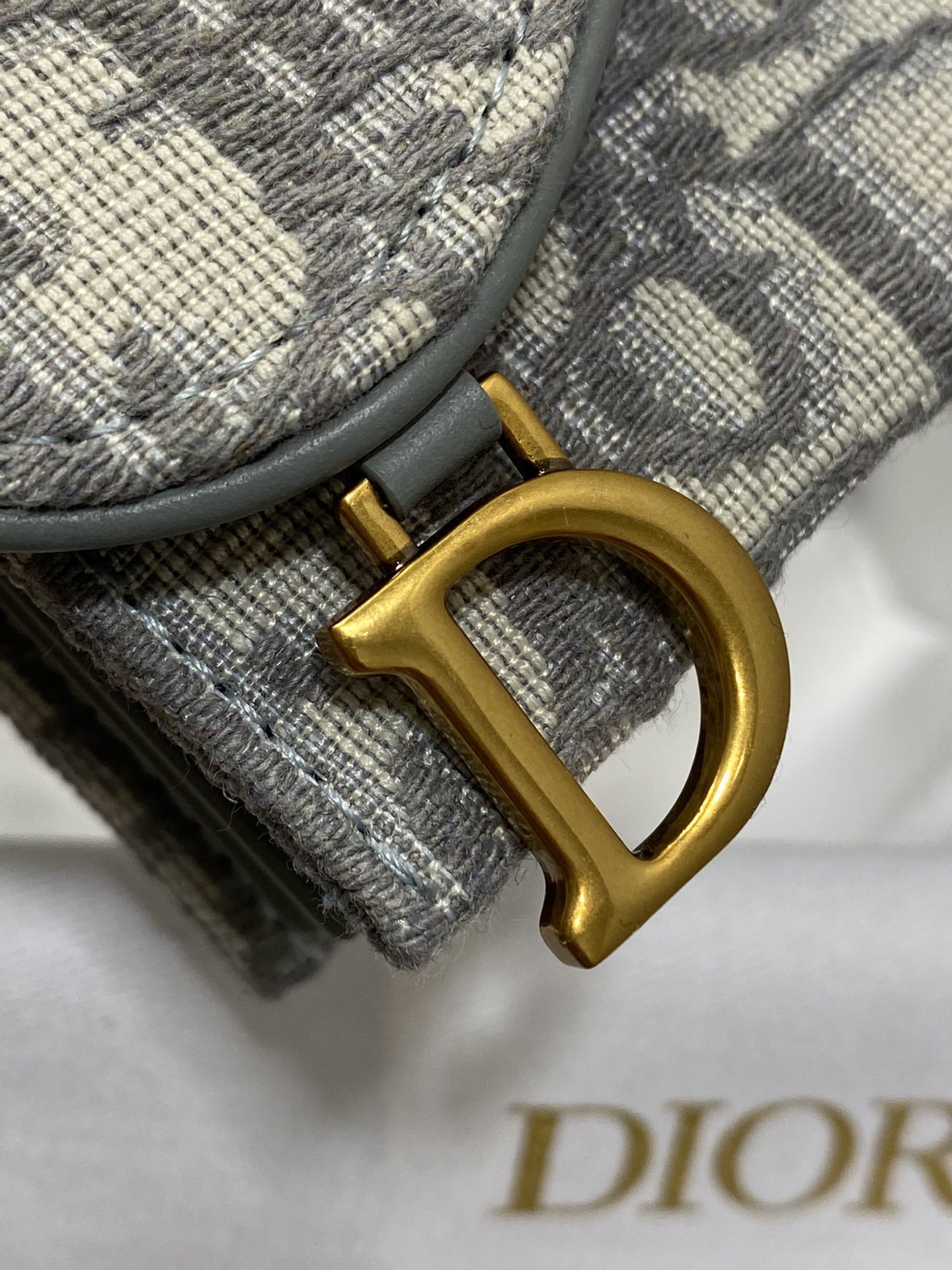 D*or card holder 12-10-5cm