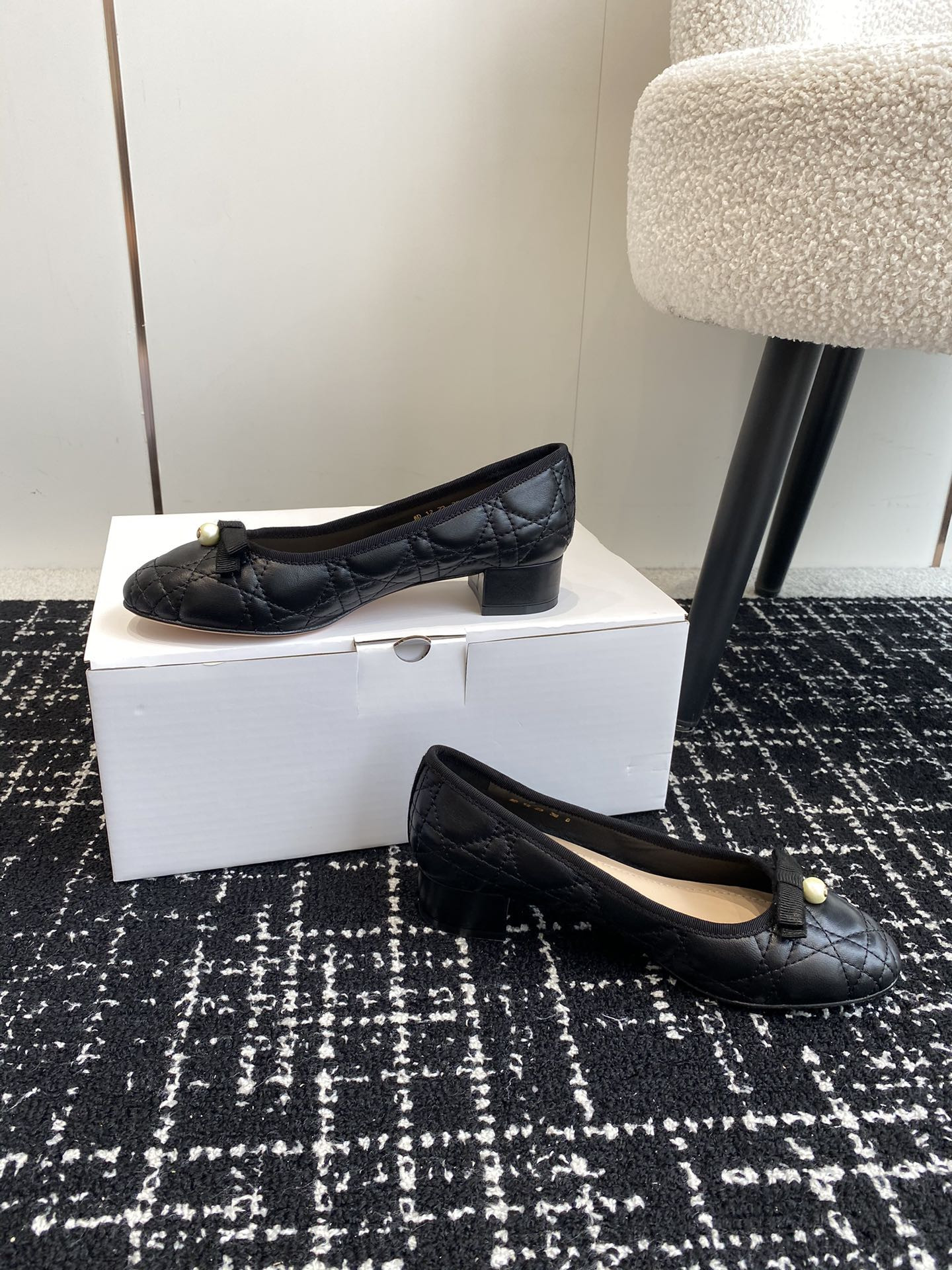 ua D*or ballet pump black
