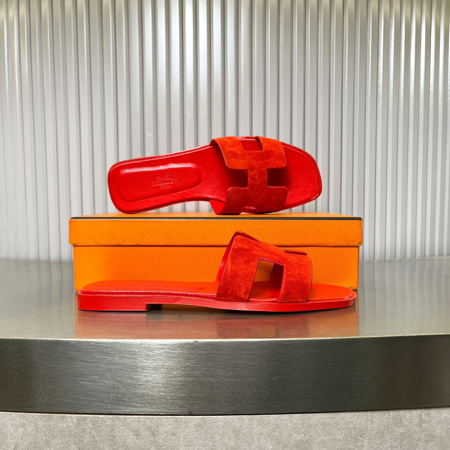 UA Hermès Oran sandal