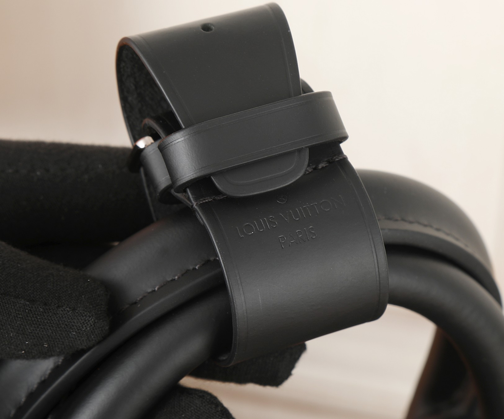 l0*is V*t0n keepall bandoulière 45 m40569