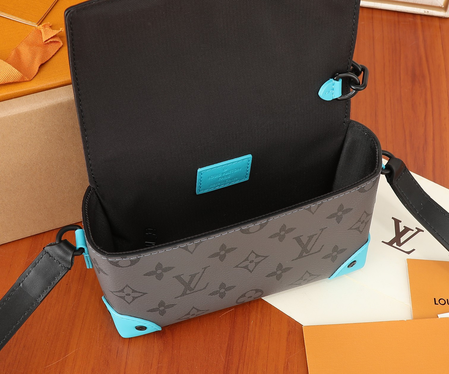 LV Steamer Wearable Wallet M11496 7.1 x 4.3 x 2.6 inches