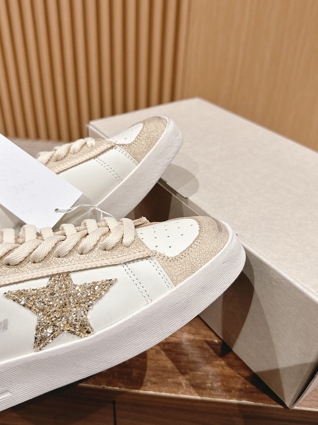 UA Golden Goose Stardan Sneaker