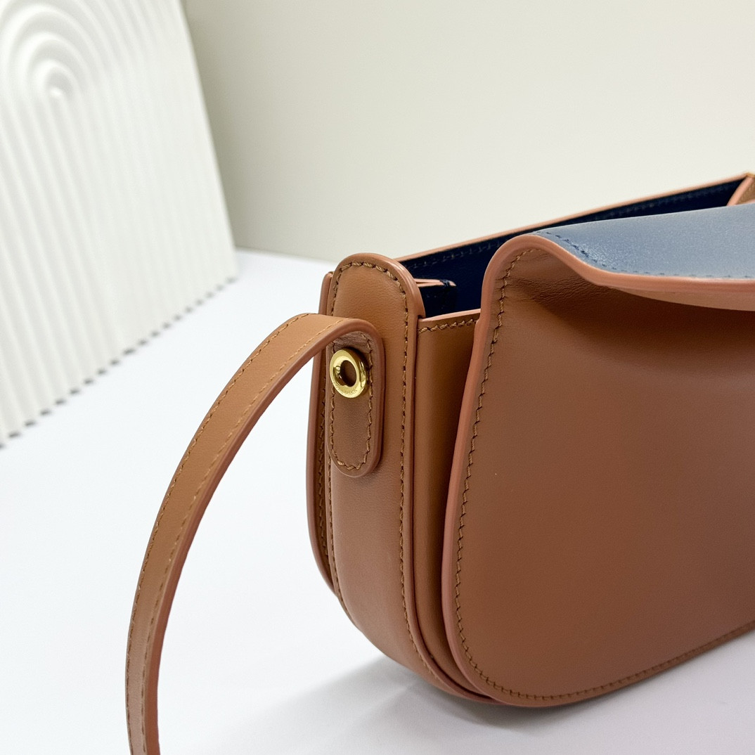 L**o p*ana mini ghiera bag 18x13x7 cm