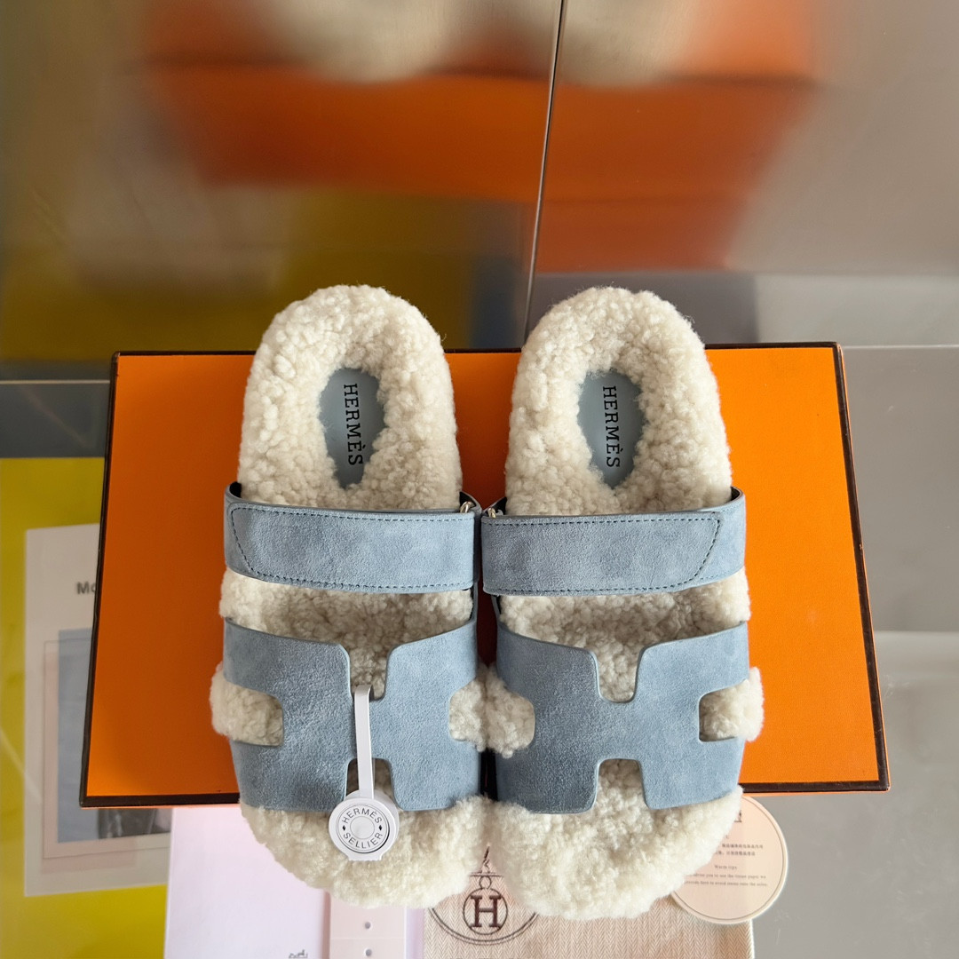 UA Hermès Chypre sandal