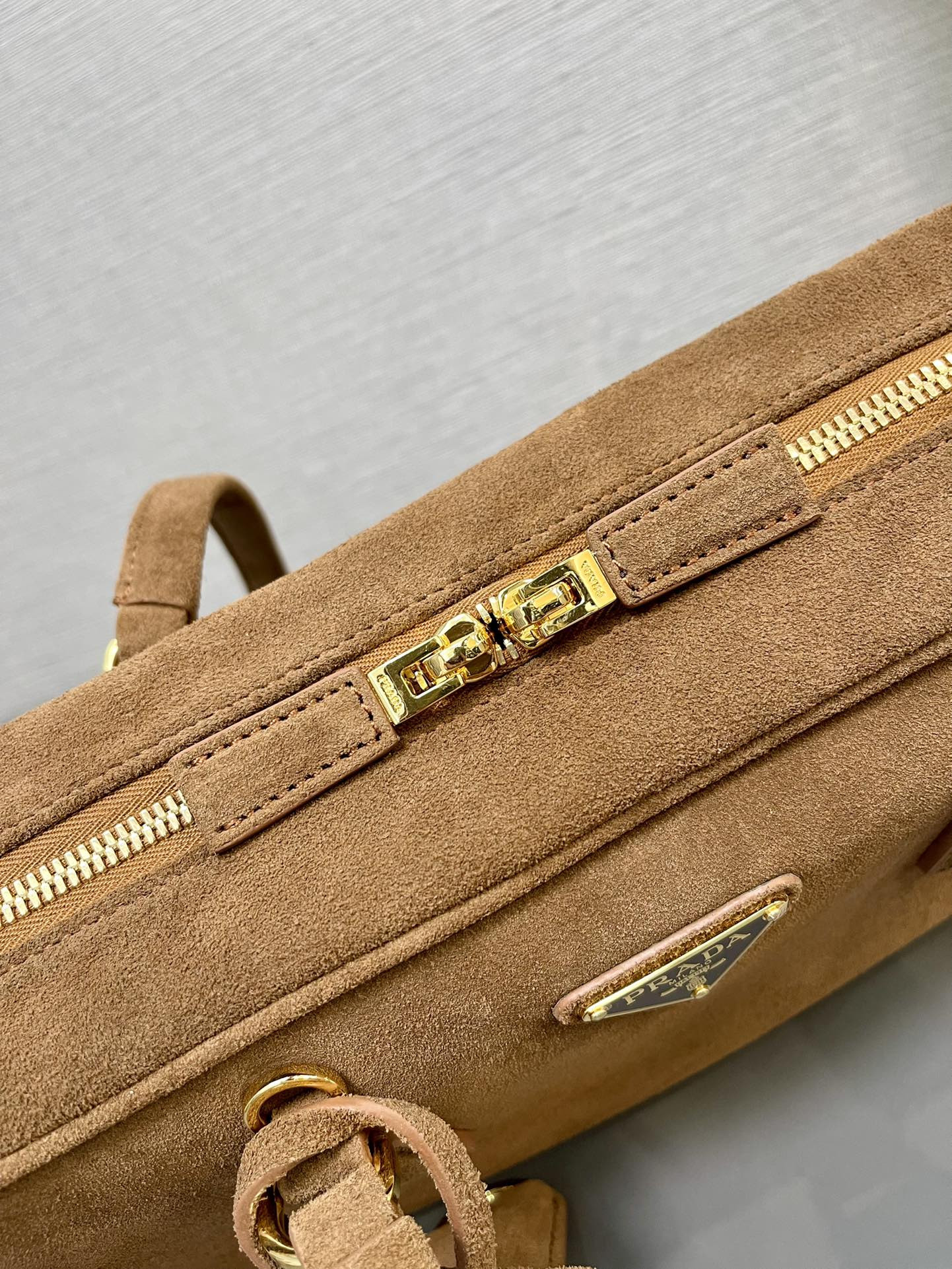 Pra*a re-edition 1978 handle bag  30x14x8.5cm