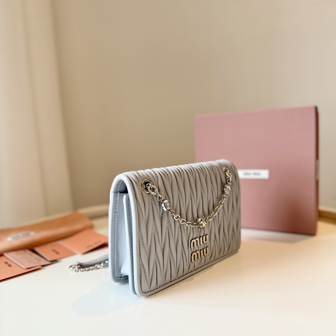 Miu Miu Matelassé  19X13X5cm