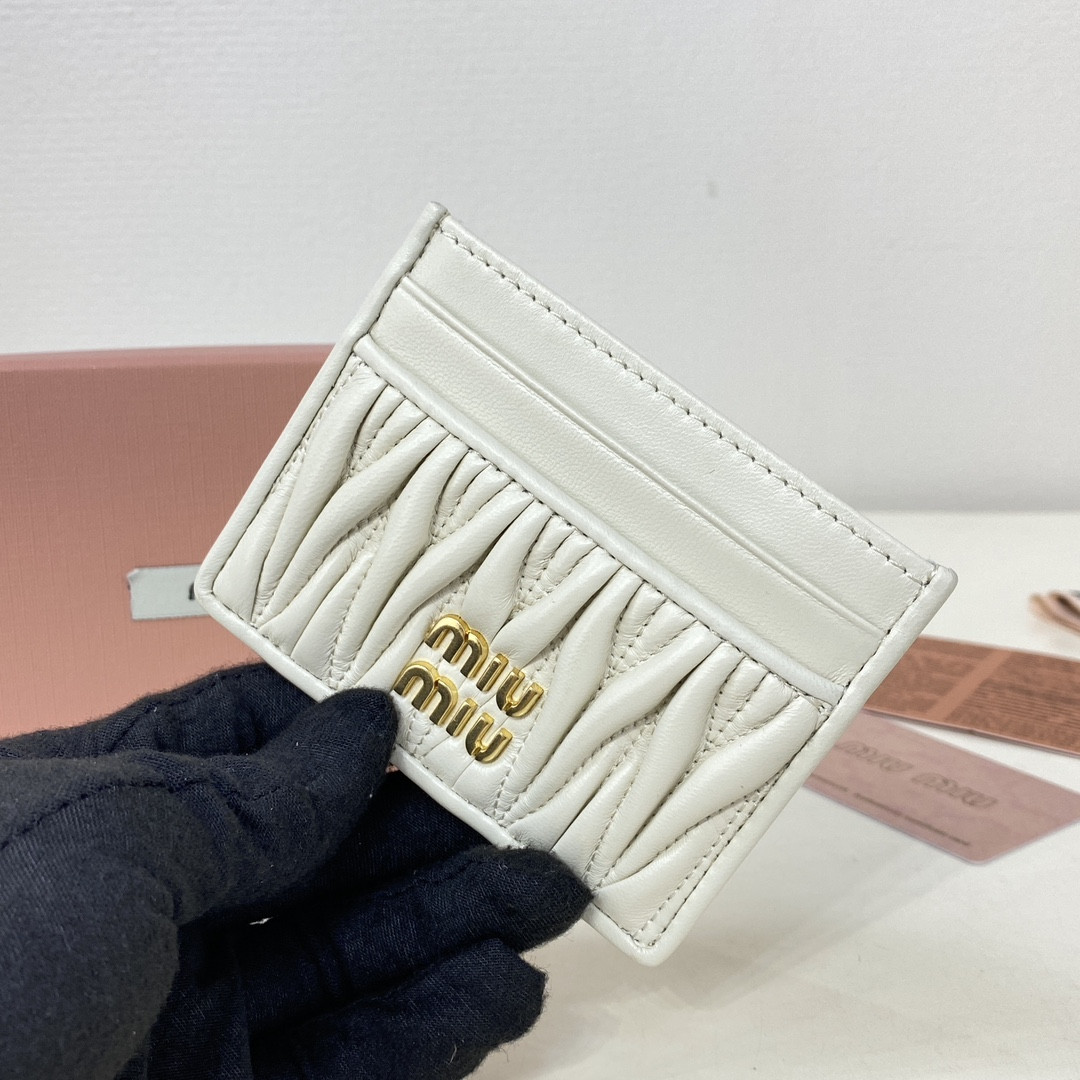 Miu Miu Matelassé nappa leather card holder 8x10.5cm