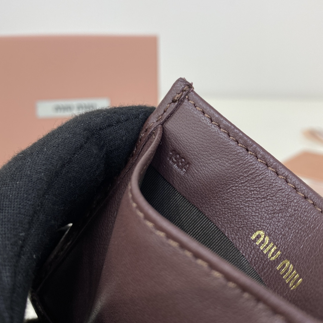 Miu Miu Matelassé nappa leather card holder 8x10.5cm