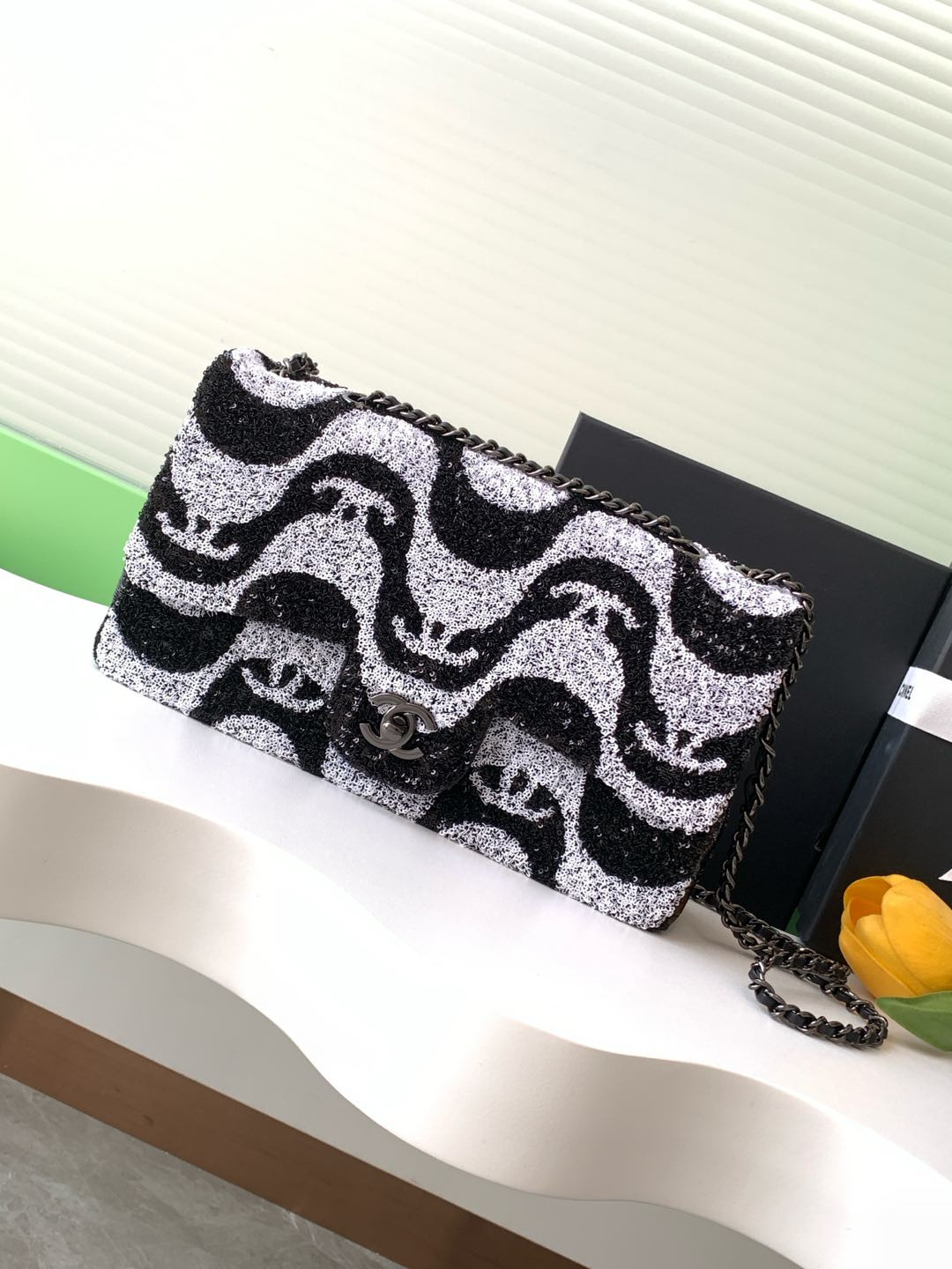 Ch*el flap bag 15x25x7cm