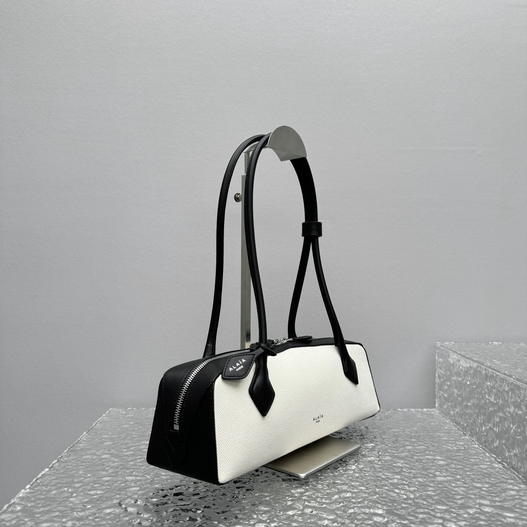 ALAÏA LE TECKEL SMALL BAG 27x9x8cm