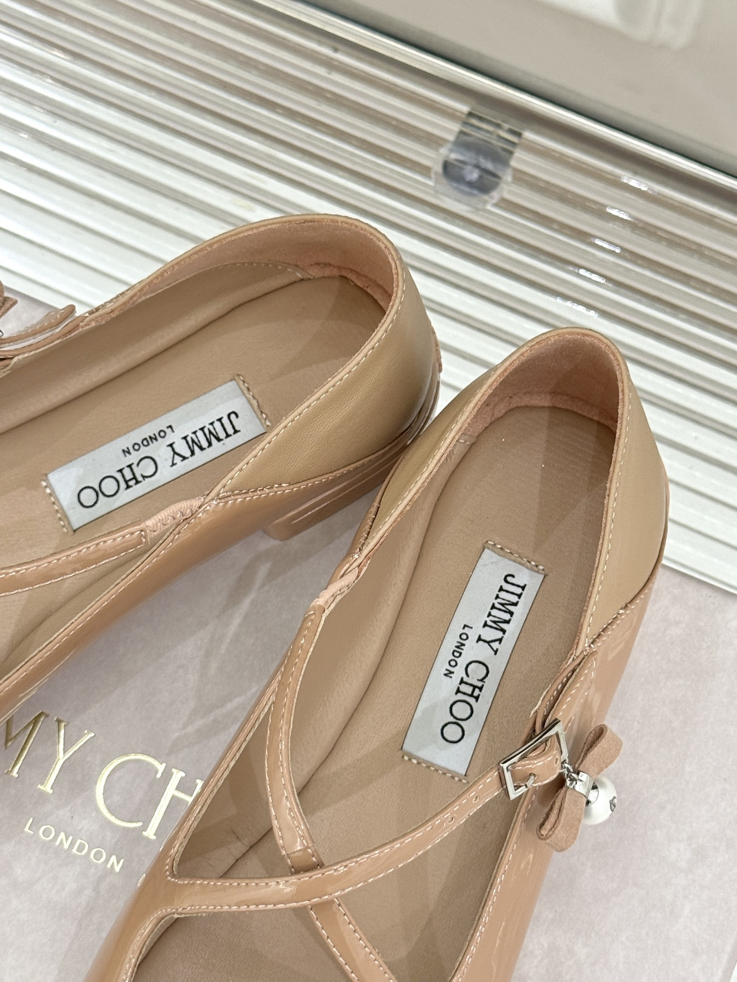 ua Ji*y Ch* eleri ballet flats