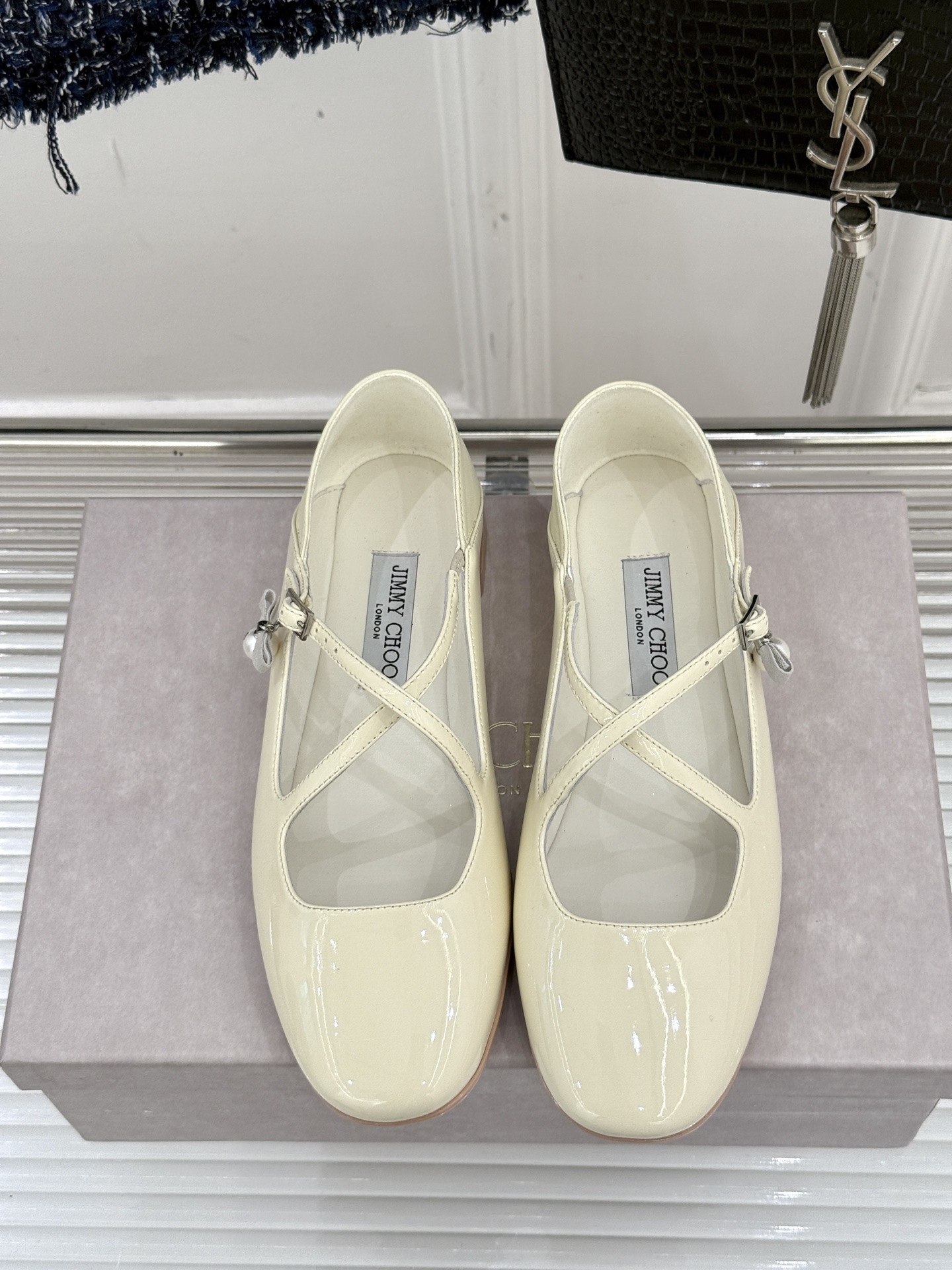 ua Ji*y Ch* eleri ballet flats